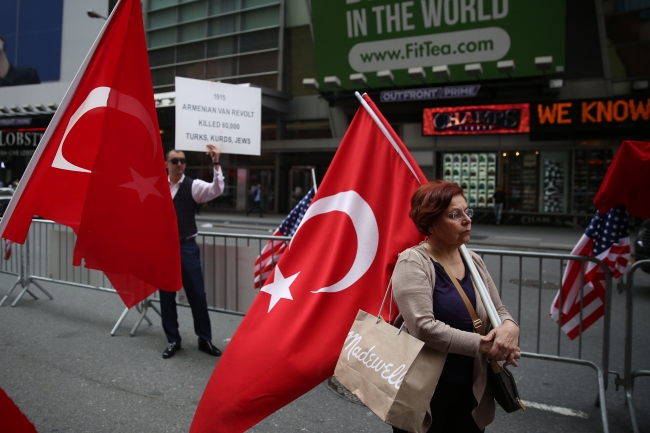 New York'ta 'Ermeni yalanlarına son' eylemi